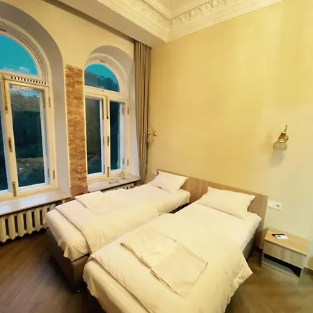 Apartahotel апарт-готель в центрі