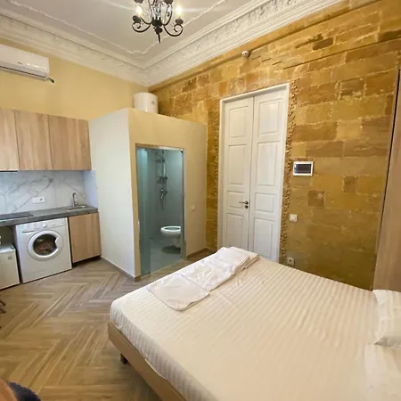Apartahotel апарт-готель в центрі
