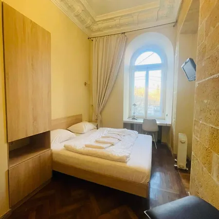 Apartahotel апарт-готель в центрі