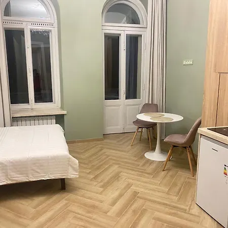 Apartahotel апарт-готель в центрі